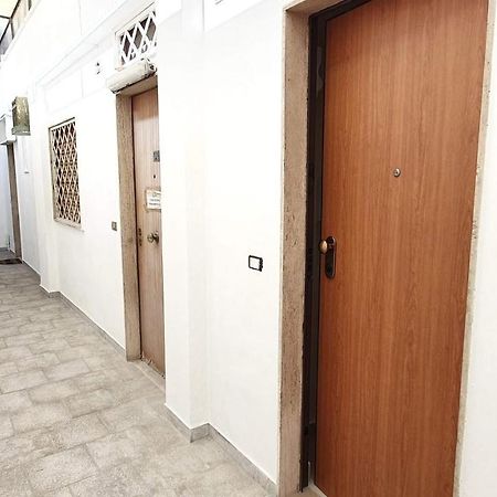 Urban Homy - Bari Centro Διαμέρισμα Εξωτερικό φωτογραφία