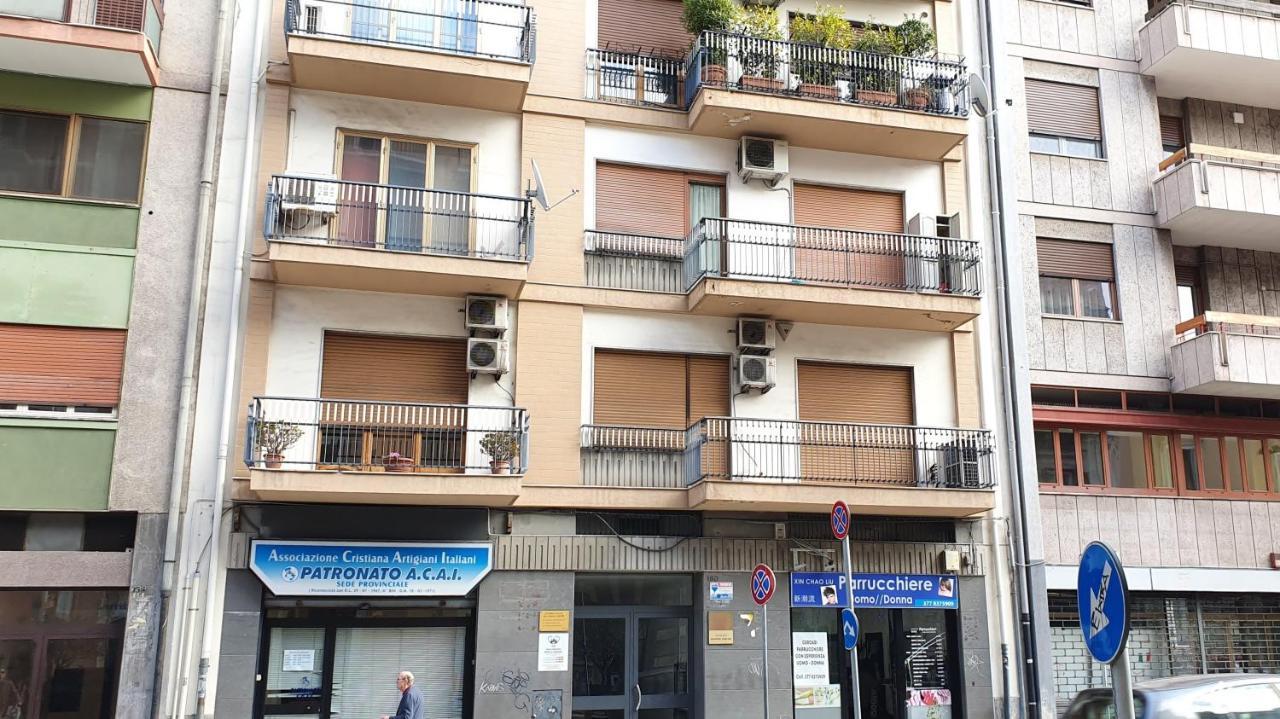 Urban Homy - Bari Centro Διαμέρισμα Εξωτερικό φωτογραφία